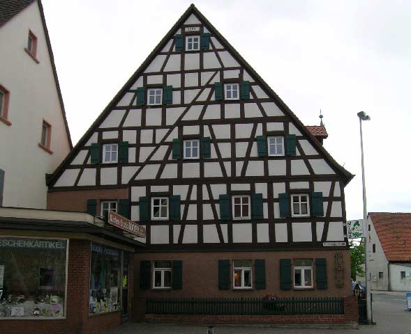 Fachwerkhaus - angebaut