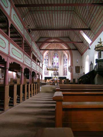 Innenraum der evang. Kirche