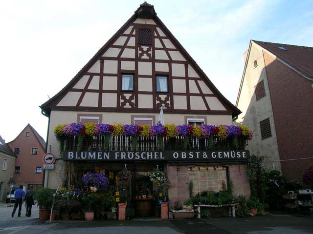 Der Blumen Fr�schel Ecke Schulstra�e/Rathausgasse