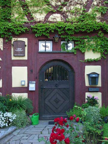 Eingangst�r des Pfarrhauses