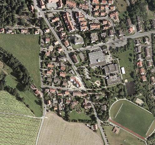 Luftaufnahme von Wegbr�ckenstra�e und Hauptschule